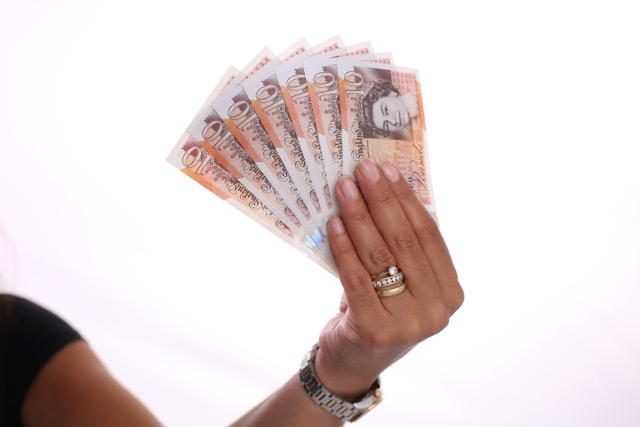 Fan of £10 notes - polymer © Bank of England. This image is approved by the Bank of England for public use