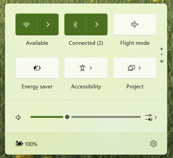 Screenshot of Windows 11 24H2 System Tray - showing energy saver